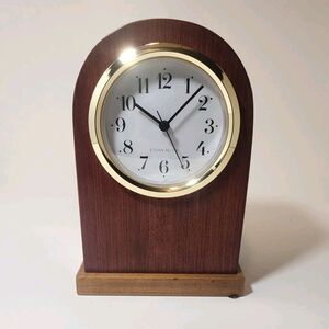 Ethan Allen Wood Frame Mantle Desk Clock Quartz Movement Working